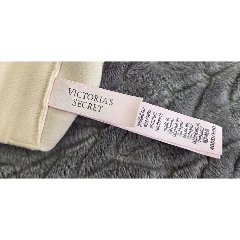 Victoria's Secret Dream Angels Padded No Wire Wireless Bra Beige Nude 40DD